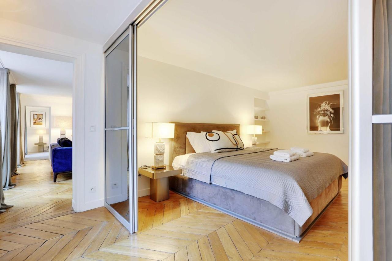 Elegant Apartment - 2Bd-6P - Avenue Montaigne Париж Екстериор снимка