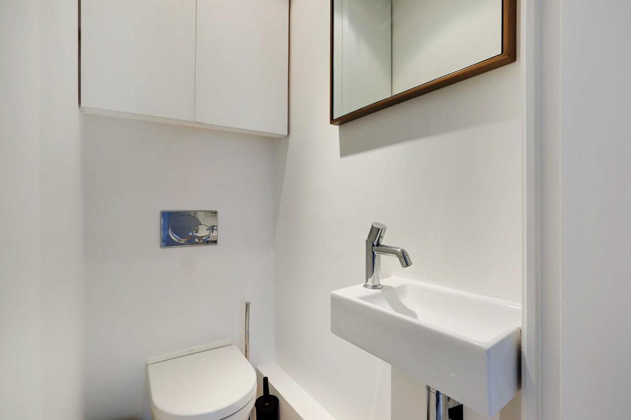 Elegant Apartment - 2Bd-6P - Avenue Montaigne Париж Екстериор снимка