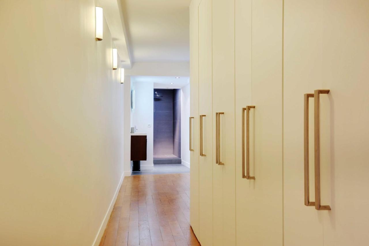 Elegant Apartment - 2Bd-6P - Avenue Montaigne Париж Екстериор снимка