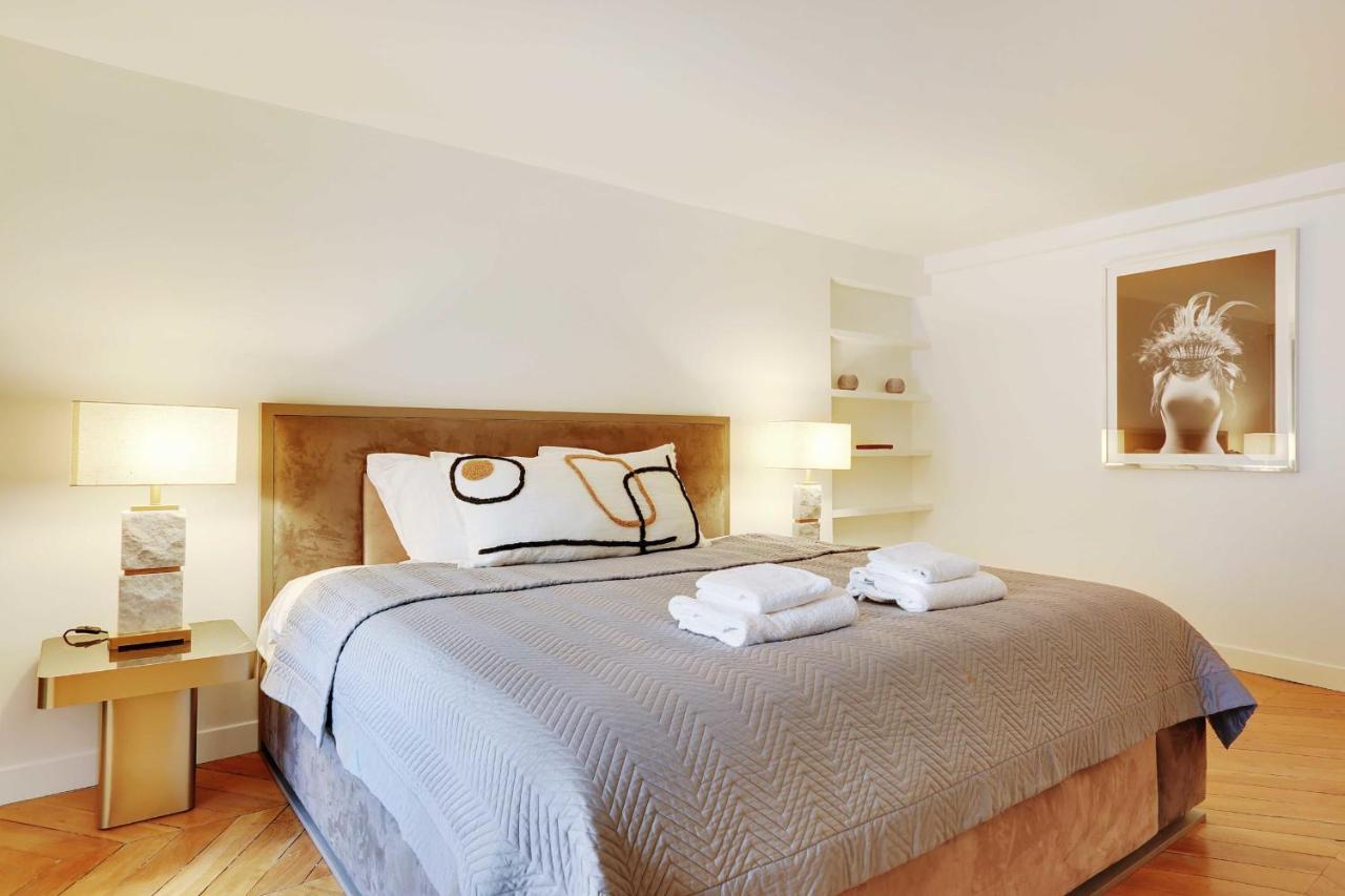 Elegant Apartment - 2Bd-6P - Avenue Montaigne Париж Екстериор снимка